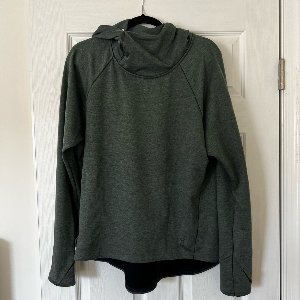 On Running | Women’s high neck hoodie